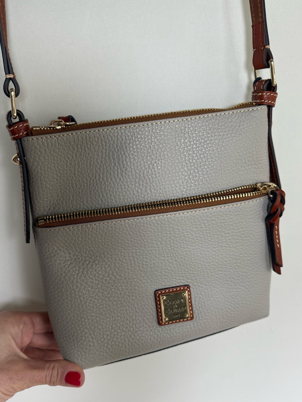 Dooney & Bourke Letter Carrier crossbody • NWT - Picture 3 of 6